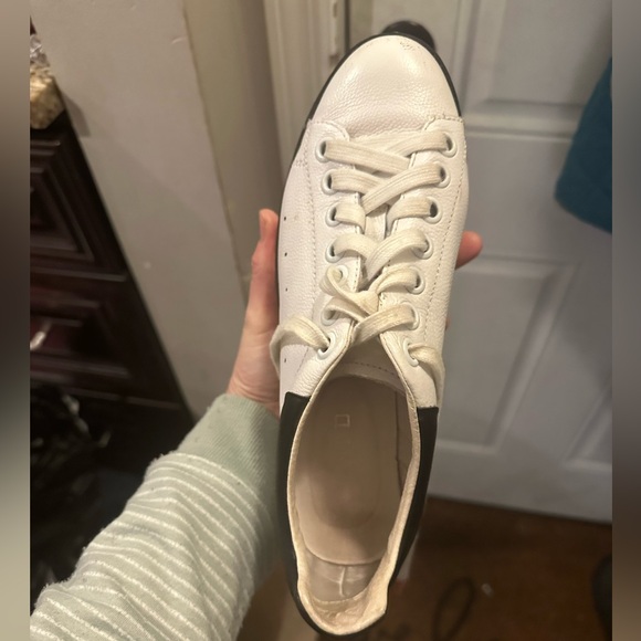 SIOBHAN SNEAKERS IN WHITE/ BLACK TUMBLE LEATHER - Picture 7 of 11